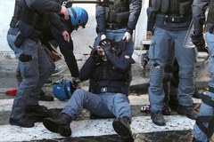 Rzymska policja vs kibice Feyenoordu Rotterdam