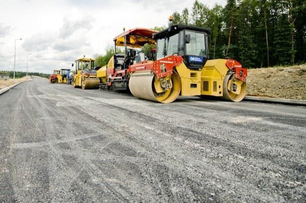 Są firmy, które zarobiły na budowie autostrad... / Fot: Piotr Tracz /Reporter