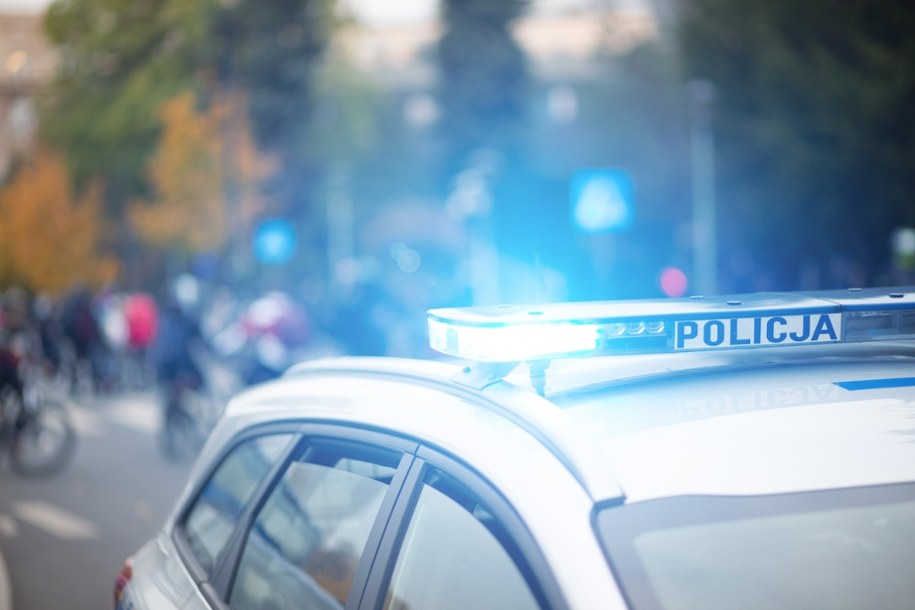 Pięciolatka wypadła z czwartego piętra, ojciec pijany. Są zarzuty dla mężczyzny