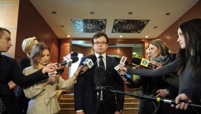 Są zarzuty dla osób, które w grudniu protestowały przed Sejmem. Chodzi o "znieważenie"