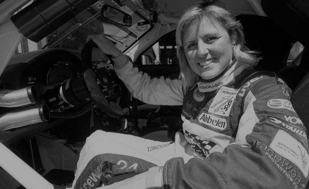 Sabine Schmitz nie żyje. Była ikoną motorsportu i prowadzącą "Top Gear"