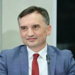 ​Sąd do prokuratury: Nie ma terminu ws. ENA dla Zbigniewa Ziobry 