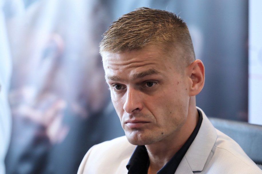 Sąd Najwyższy uniewinnił 16 maja Tomasza Komendę, uchylając wcześniejszy prawomocny wyrok 25 lat więzienia za zabójstwo i zgwałcenie 15-latki /Paweł Supernak /PAP