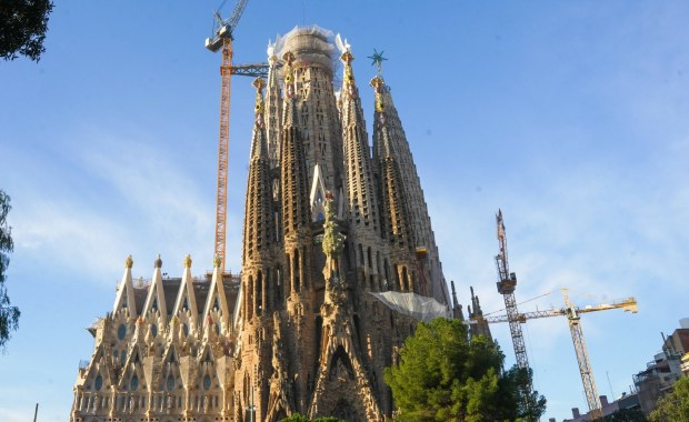 ​Sagrada Familia prawie gotowa. Barcelona zaprasza  papieża