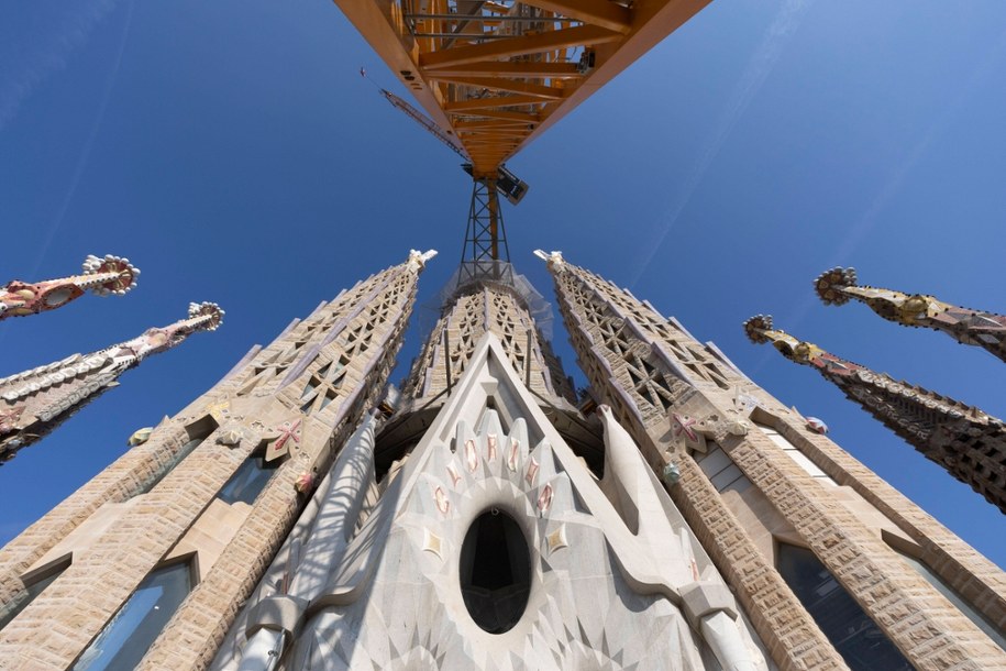 Sagrada Familia w Barcelonie najwyższym kościołem świata /MARTA PEREZ /PAP/EPA