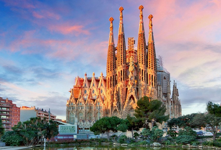 Sagrada Familia /Shutterstock