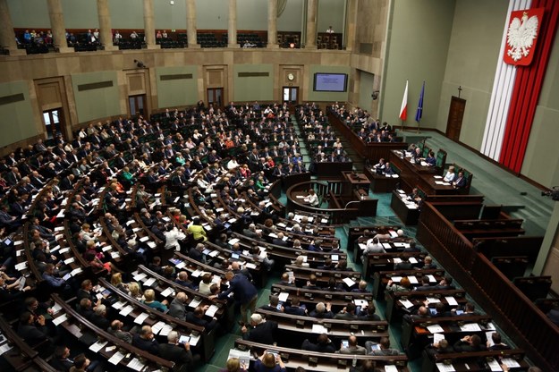 Sala plenarna Sejmu /PAP/Tomasz Gzell /PAP