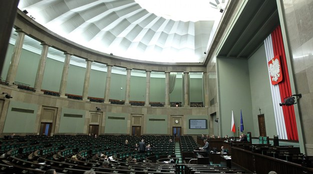 Sala plenarna Sejmu /Radek Pietruszka /PAP