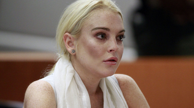 Sala rozprawa to miejsce, w którym Lindsay Lohan przebywa ostatnio najczęściej / fot. Pool /Getty Images/Flash Press Media