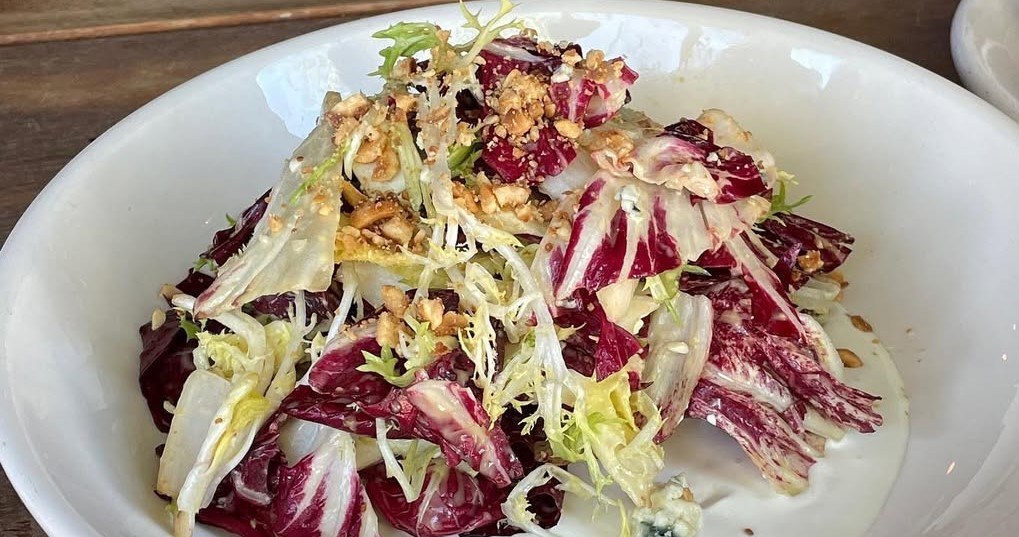 Салати з цикорію найкраще смакують свіжоприготованими /Domena publiczna