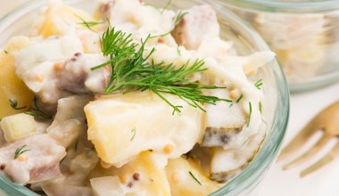 Sałatkę kociewską robię z przepisu Magdy Gessler. To hit każdej imprezy