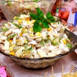 Sałatki śledziowe, które znikają ze stołu jako pierwsze. Mało roboty, przyjemność z jedzenia