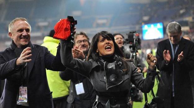 Salma Hayek świętuje sukces piłkarzy Rennes /materiały prasowe