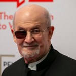 Salman Rushdie pojawił się publicznie po raz pierwszy od zamachu na jego życie