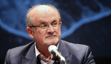 Salman Rushdie stracił wzrok w jednym oku. Powodem atak nożownika