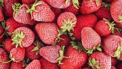 Salmonella w mrożonych truskawkach. Pilny komunikat GIS