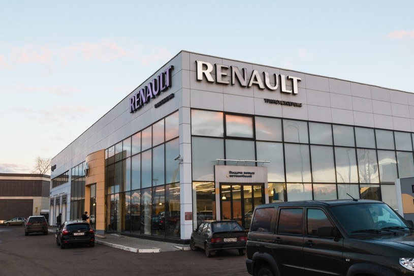 Salon Renault w mieście Kazań, Rosja. /123RF/PICSEL