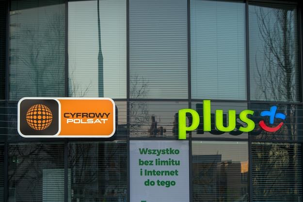 Salon sprzedaży Cyfrowego Polsatu i Plus GSM. Fot. Andrzej Bogacz /FORUM