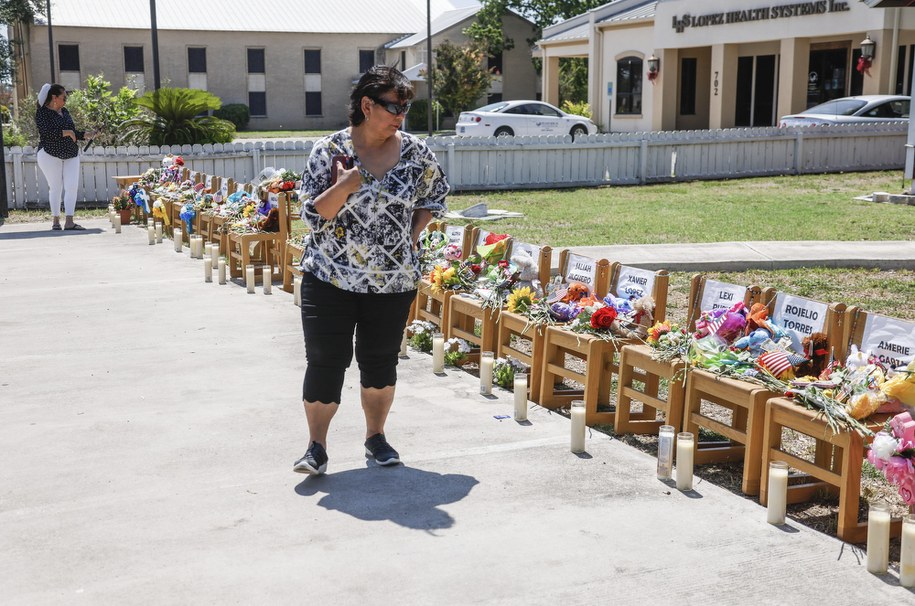 Salvador Romas zastrzelił w Robb Elementary School 19 uczniów i dwie nauczycielki /TANNEN MAURY  /PAP/EPA