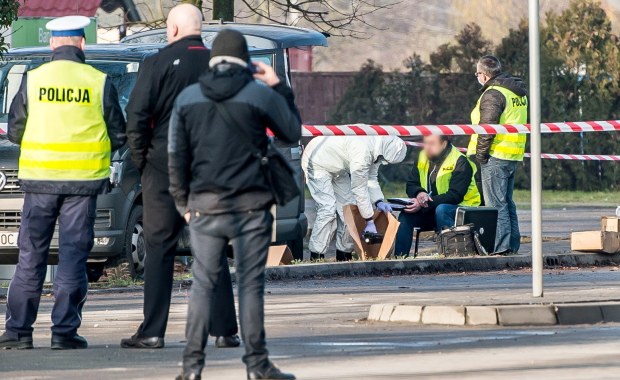 Salwa z broni automatycznej z odległości metra. Kulisy tragedii w Wiszni Małej
