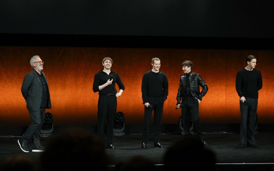 Sam Mendes, Paul Mescal, Joseph Quinn, Barry Keoghan i Harris Dickinson /Valerie MACON / AFP /East News