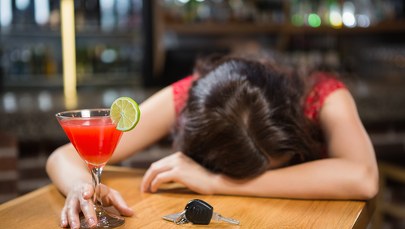 Sama wezwała do siebie policję. 2,4 promila za kierownicą 