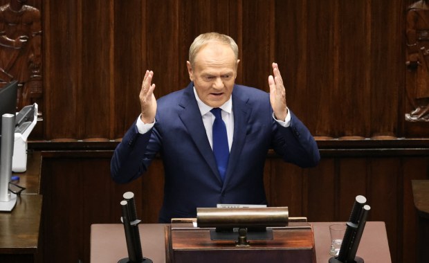 "Samobójcze weto, tak naprawdę". Tusk ostro o decyzji Nawrockiego