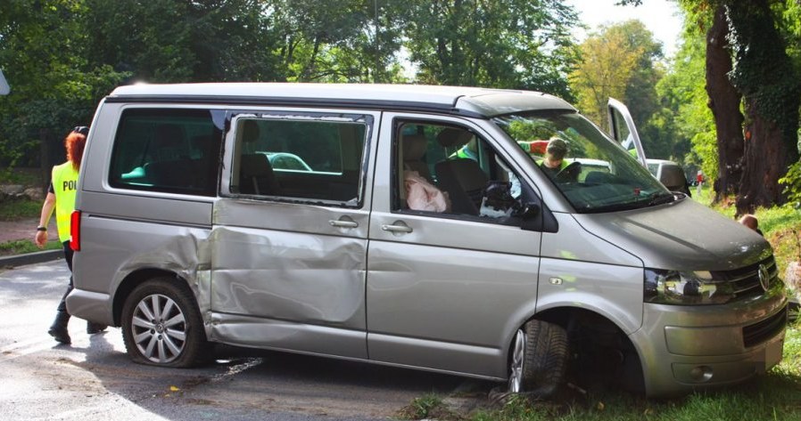 Samochód będzie wymagał poprawek blacharsko-lakierniczych /Informacja prasowa