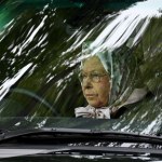 Samochód Elżbiety II sprzedany za astronomiczną sumę