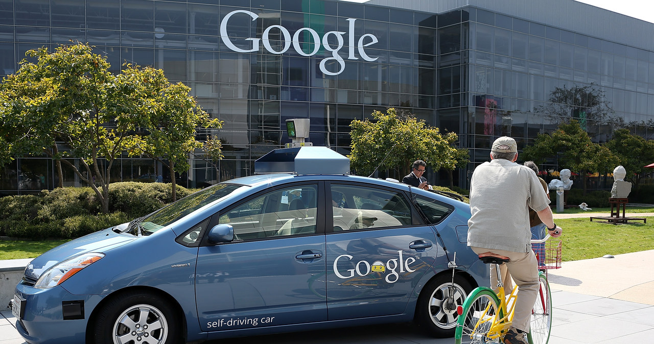Samochód Google będzie wstanie przekroczyć dopuszczalną przez przepisy prędkość. /AFP