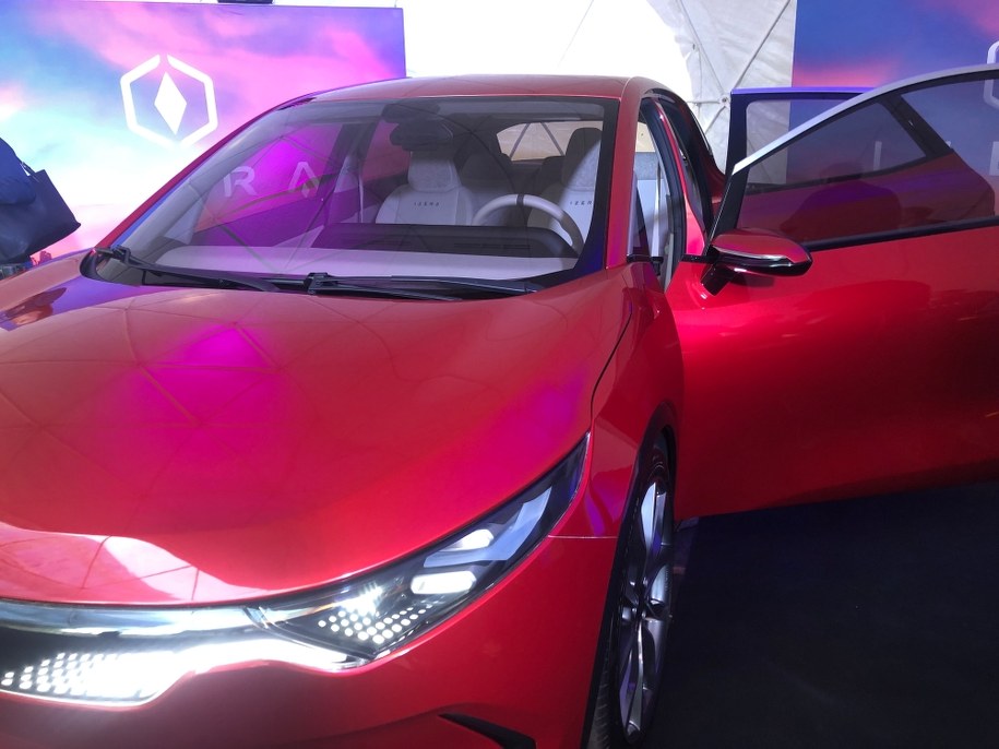 Samochód Izera /Michał Dobrołowicz /RMF FM