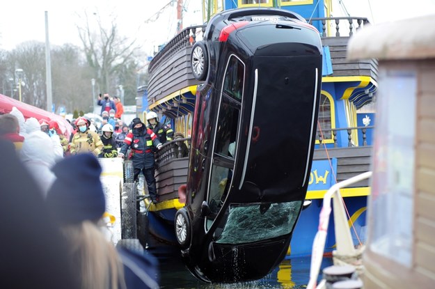 Dziwnów Auto wpadło do kanału portowego. Zginęła