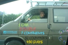 Samochód, którym studenci objadą świat