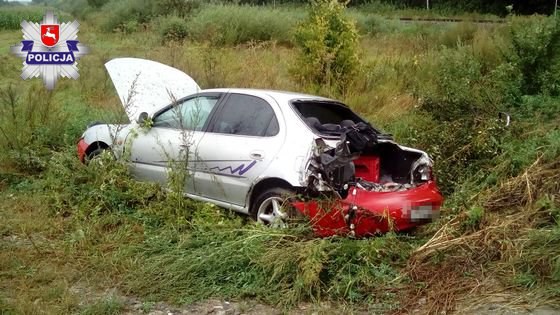Samochód po wypadku /Policja