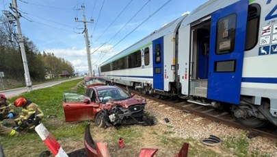Samochód wjechał pod pociąg w Białym Dunajcu