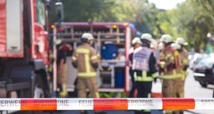 Samochód wjechał w grupę ludzi. Nie żyją dwie osoby