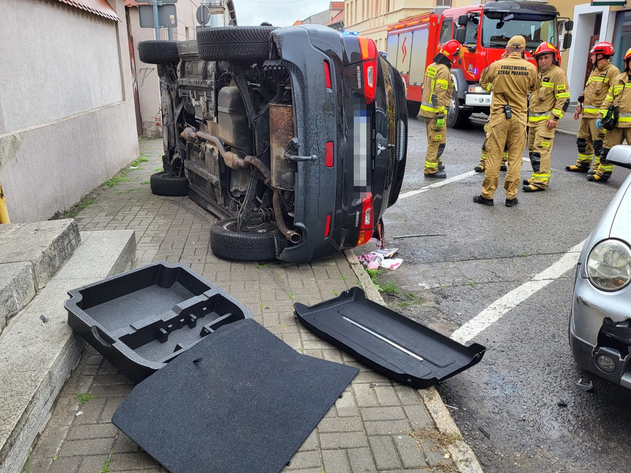 Samochód wjechał w grupę ludzi w Chełmnie /KWP w Bydgoszczy /