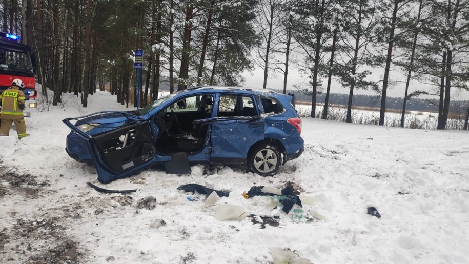 Samochód wyciągnięty z  wody /Policja Lubelska /Facebook