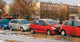 samochody na sprzedaż /Motor