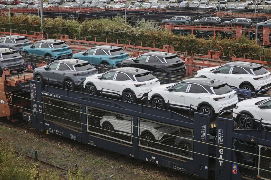 Samochody produkowane przez fabrykę Stellantis w Poissy we Francji /Paoloni Jeremy/ABACA /East News