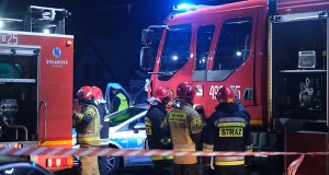 Samochody w ogniu, nie żyje motocyklista. Koszmarny wypadek w Lubuskiem