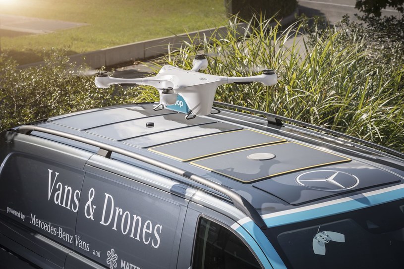 Samochody współpracują z dronami /Informacja prasowa