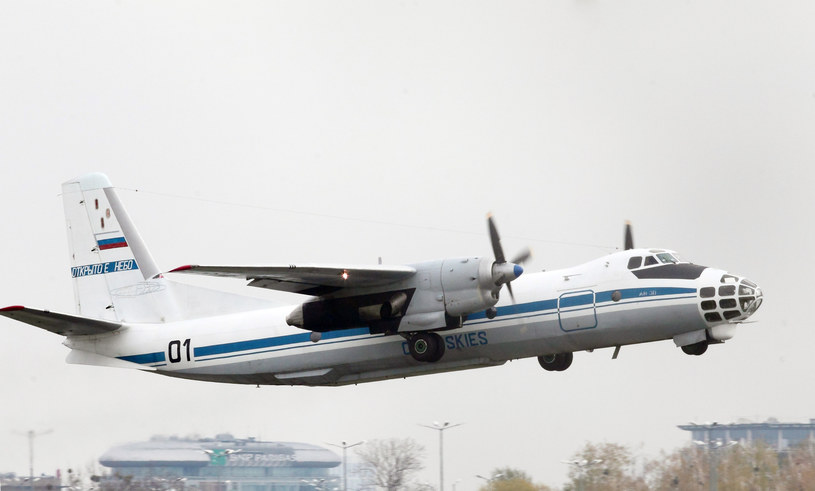 Samolot An-30B z obserwatorami z Rosji i Bialorusi na pokladzie w kwietniu 2014 roku /Stanisław Kowalczuk /East News