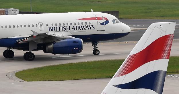 Samolot British Airways zaparkowany na lotnisku Heathrow w Londynie /EPA