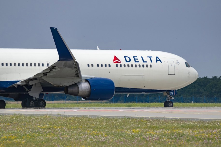 Samolot linii Delta Airlines /Shutterstock