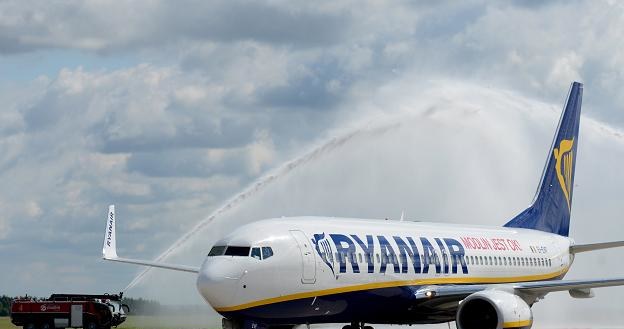 Samolot linii Ryanair w trakcie inaguracji Portu Lotniczego Warszawa-Modlin /PAP