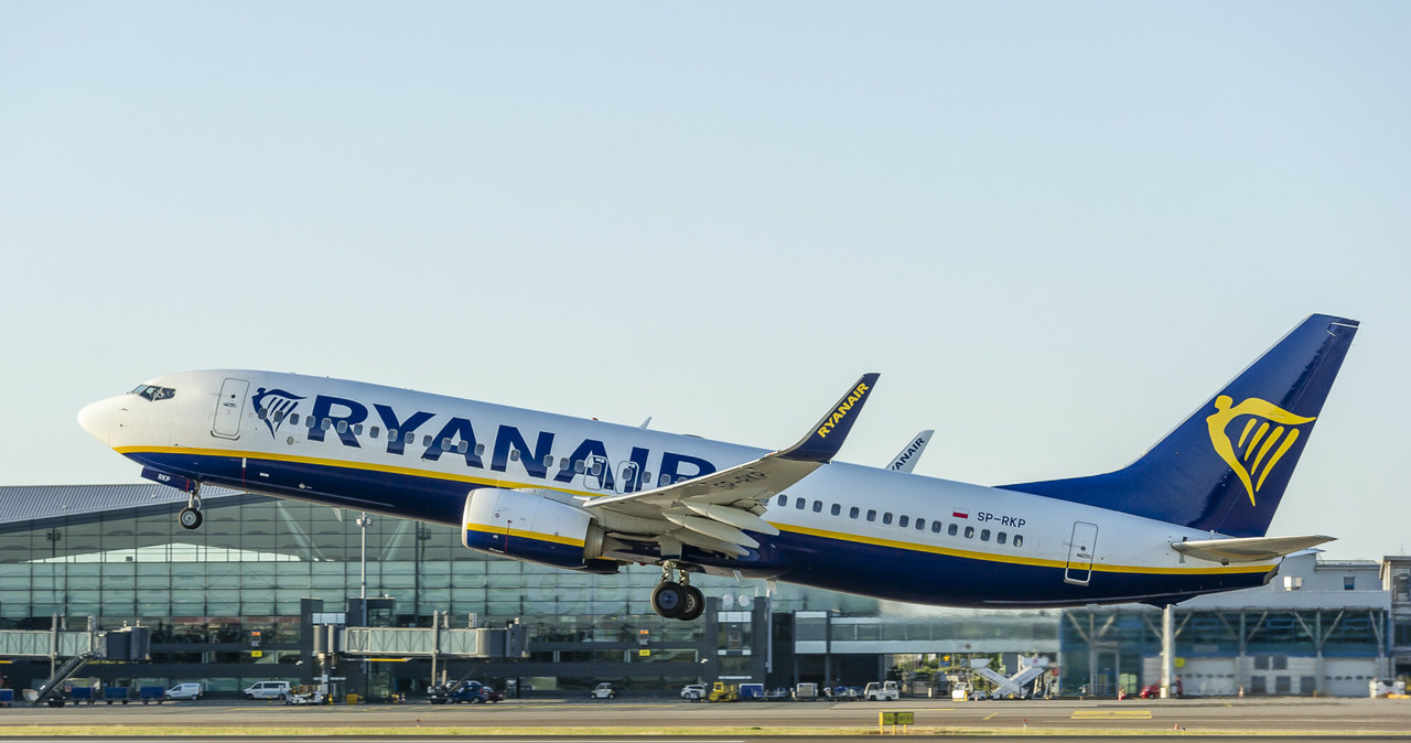 Samolot linii Ryanair /Stanislaw Bielski/REPORTER /East News