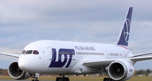 Samolot LOT-u z Warszawy nagle zawrócony