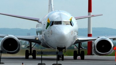 Samolot LOT-u zawrócił z trasy. Powodem usterka drzwi