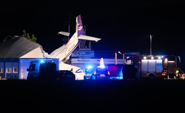 Samolot runął na hangar. 5 osób nie żyje